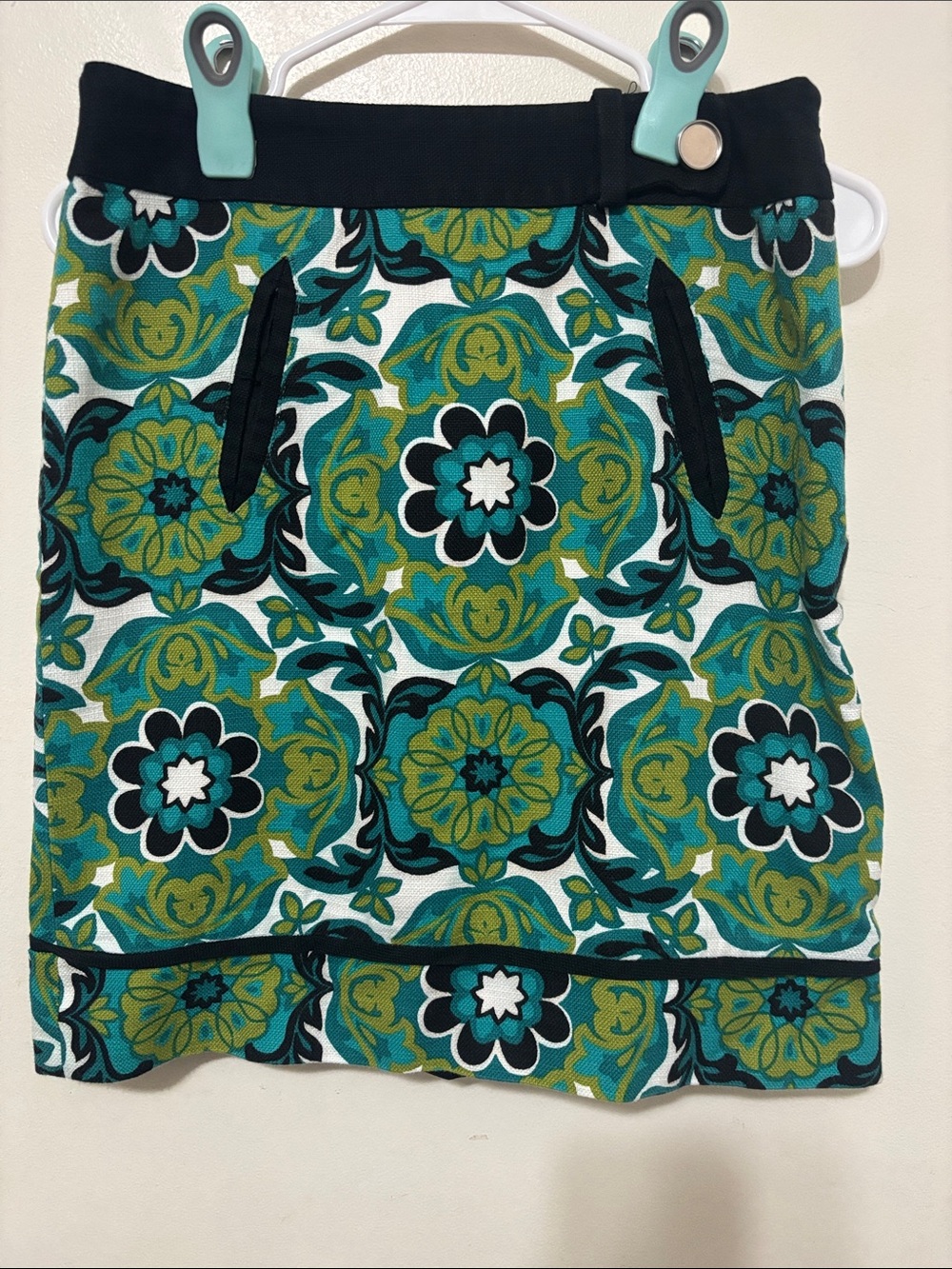 Ann Taylor Printed A-Line Mini Skirt in Teal, green,  and Black
